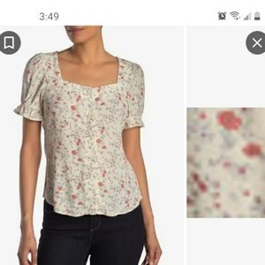 Elodie short sleeve ivory floral top.